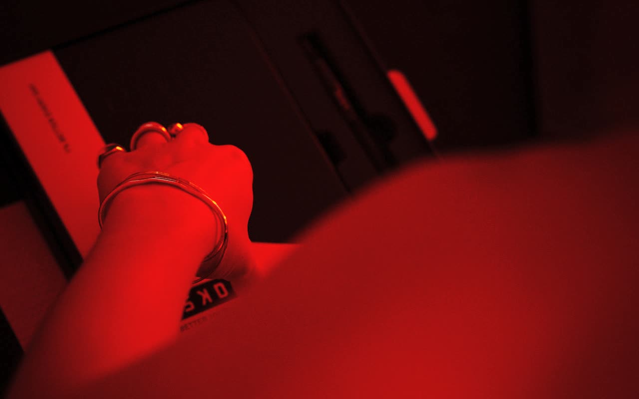 Interieur in rotem Licht